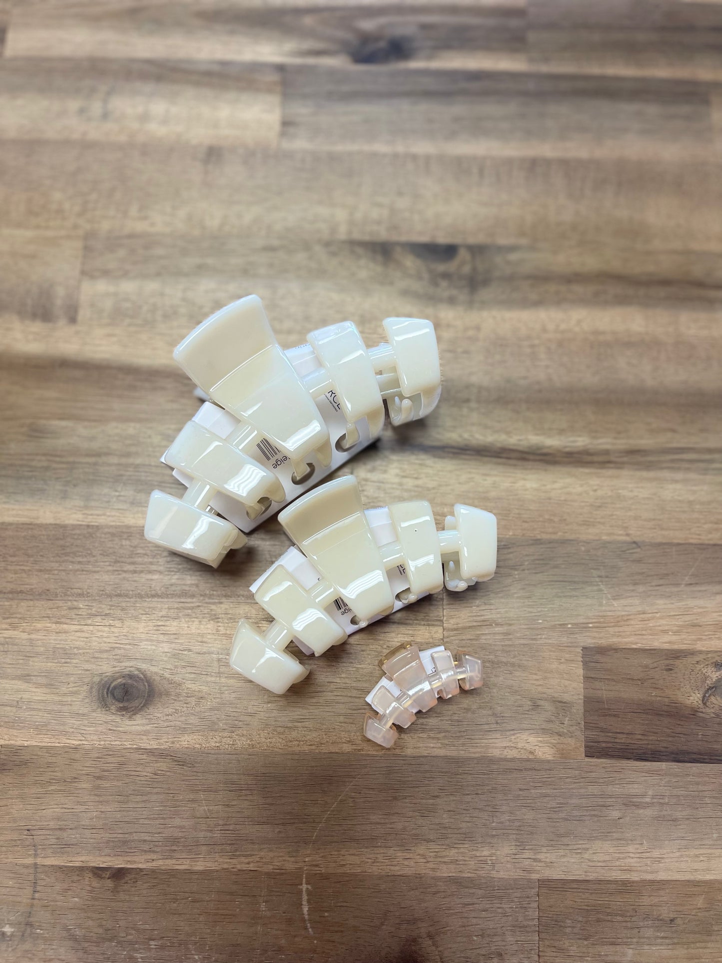 Almond Beige Medium Claw Clip