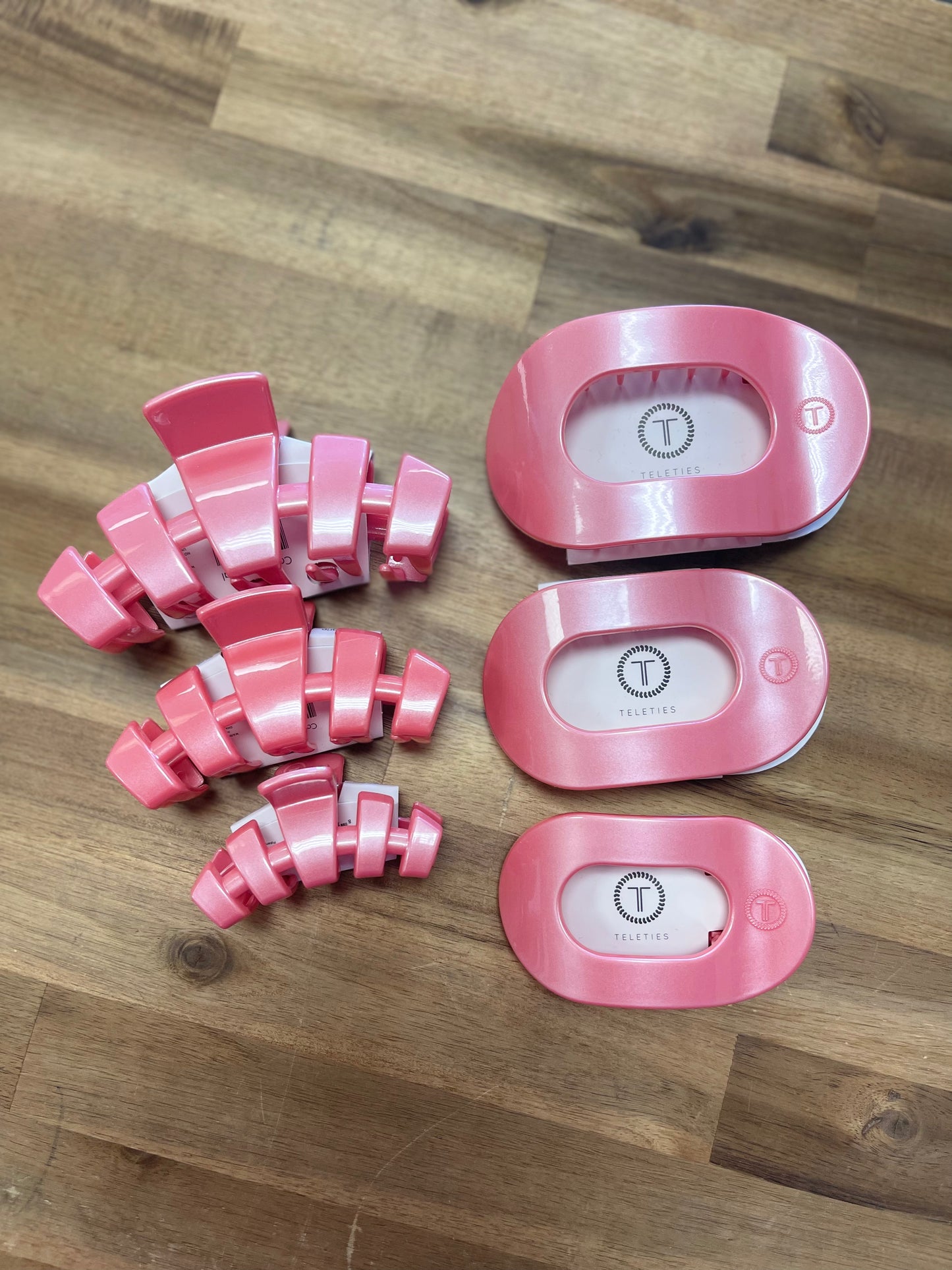 Calming Coral Small Claw Clip