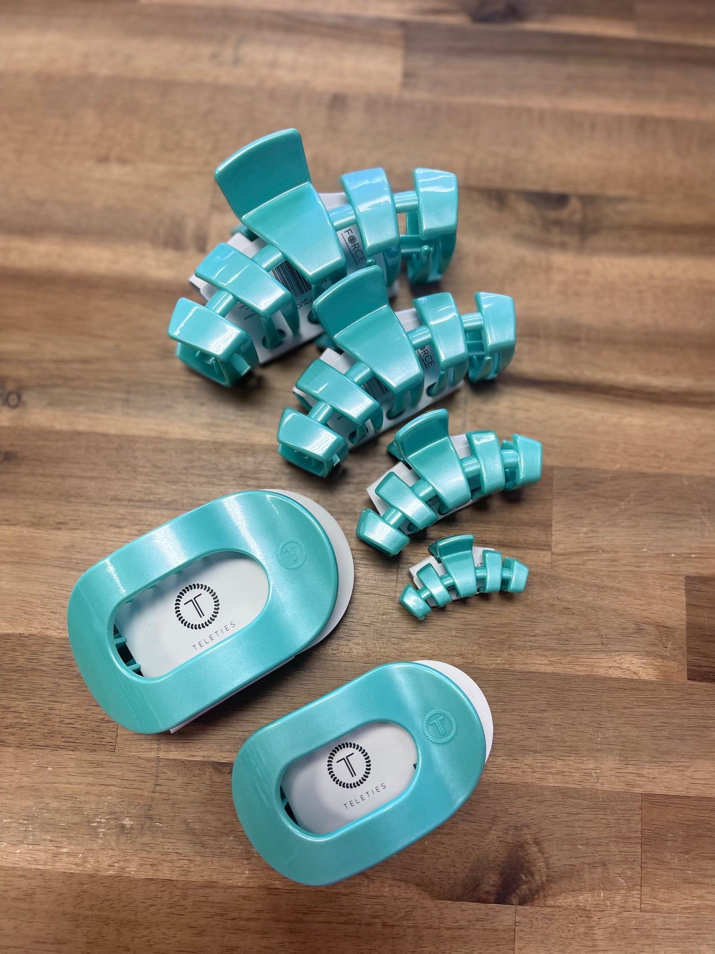 Totally Turquoise Medium Claw Clip